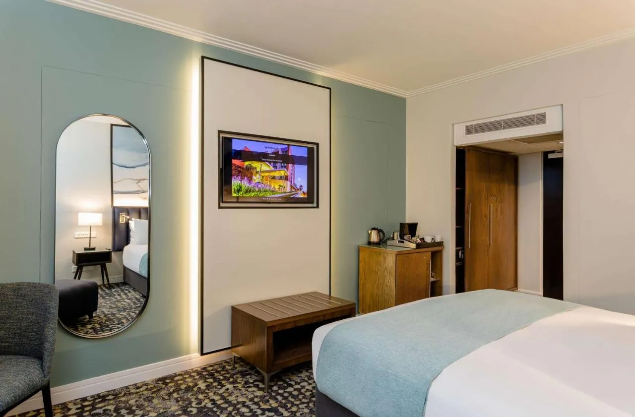 Crowne Plaza Johannesburg - The Rosebank slide-5