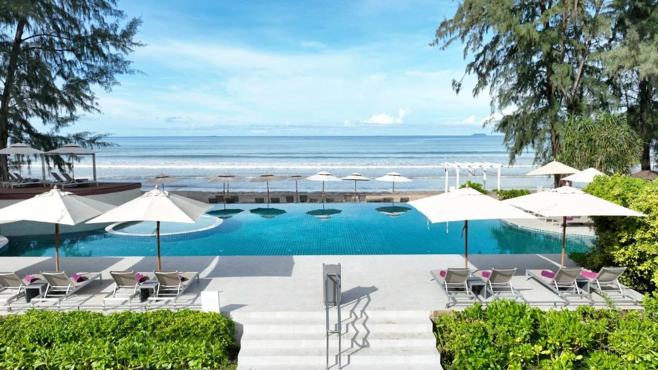 Twin Lotus Resort Spa hotel slide-5