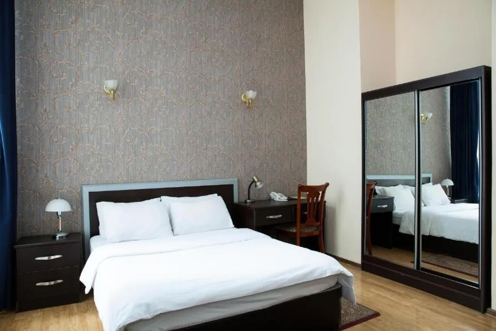 Azcot Baku hotel slide-4