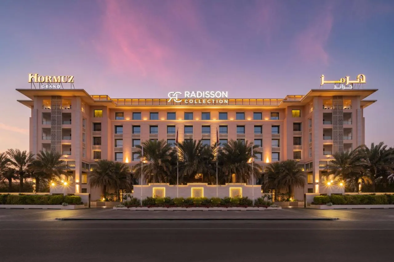 Hormuz Grand hotel slide-4