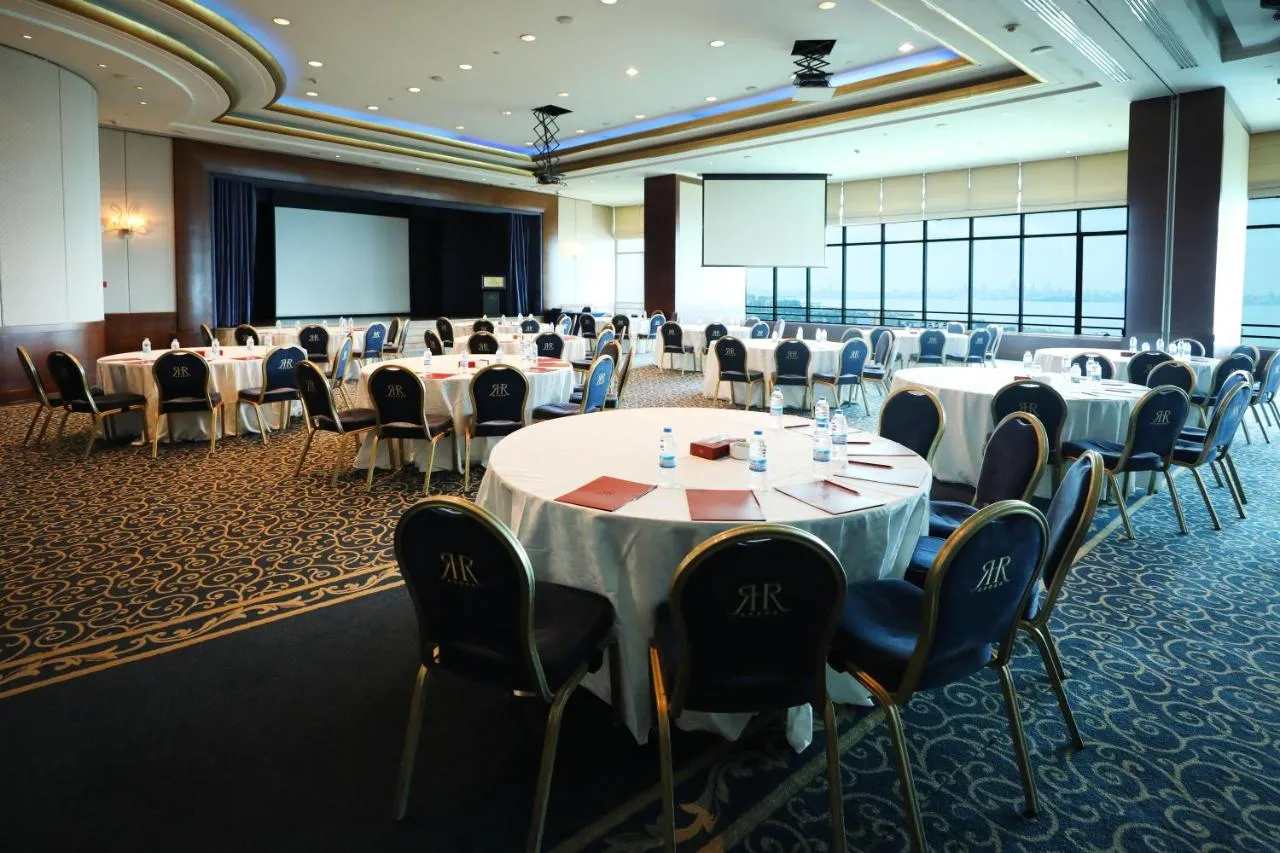 Le Royal Hotels Resorts Beirut hotel slide-4