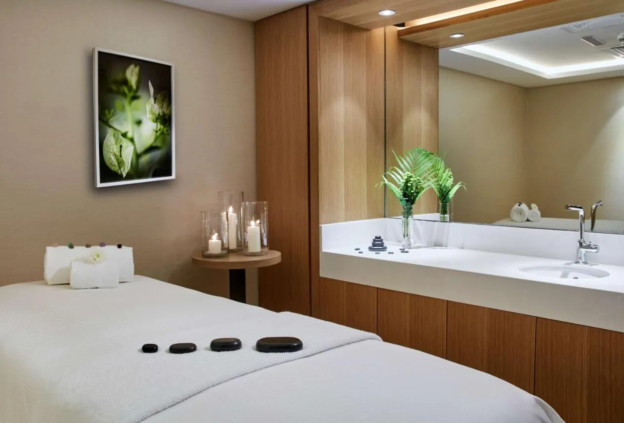 Hilton Garden Inn Dubai hotel slide-3