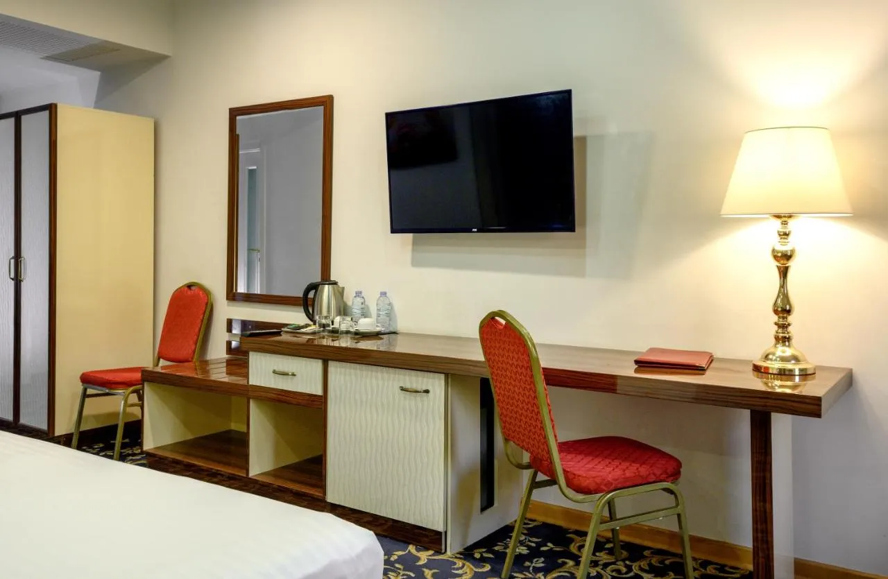 Royal Plaza by Stellar Hotels, Yerevan slide-4