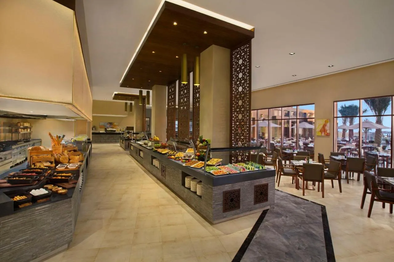 DoubleTree by Hilton Resort & Spa Marjan Island slide-3