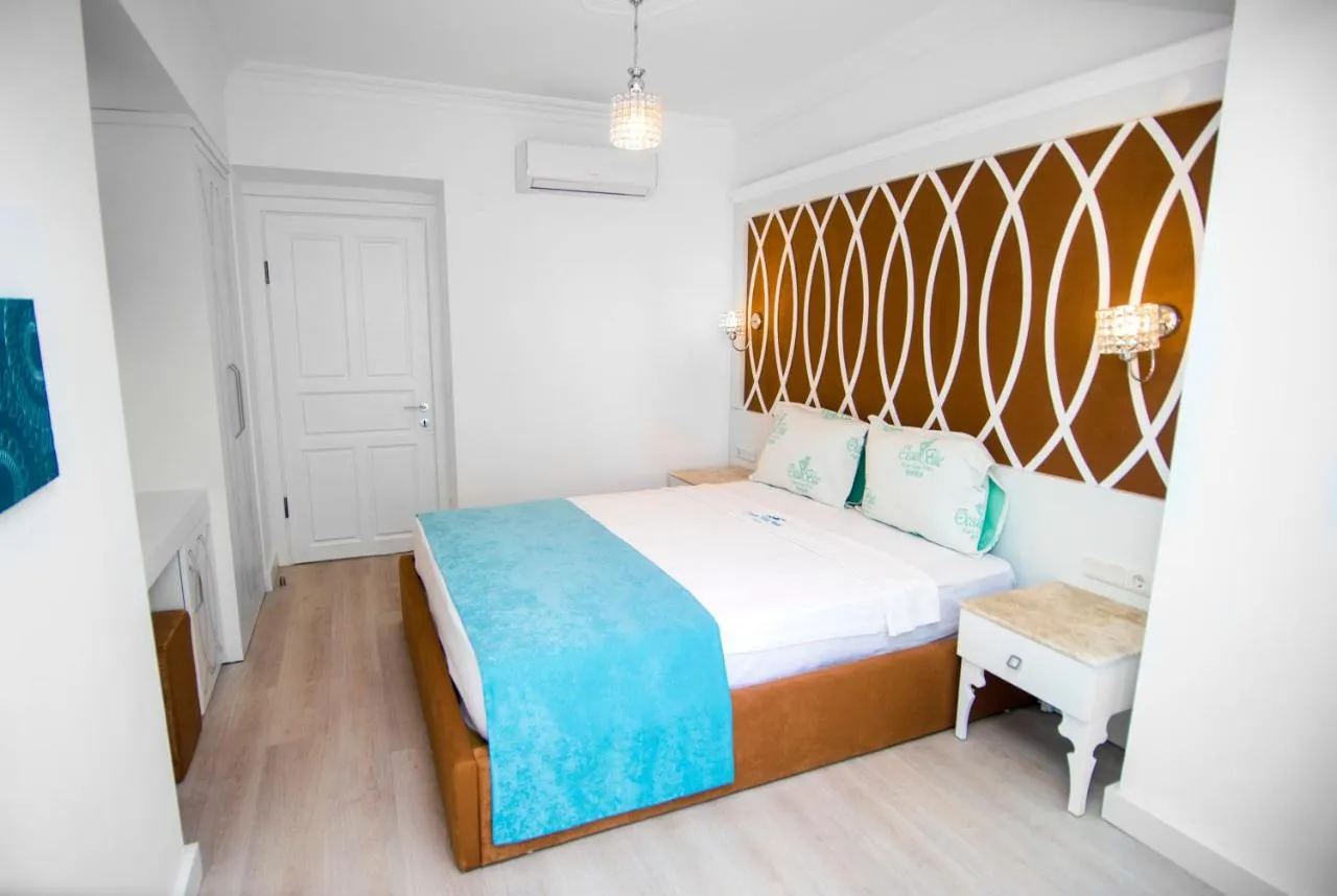 Ocean Blue High Class Hotel-1