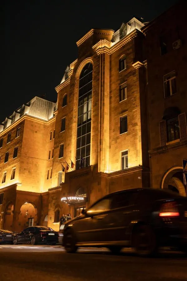 Hayasa Hotel Yerevan slide-4