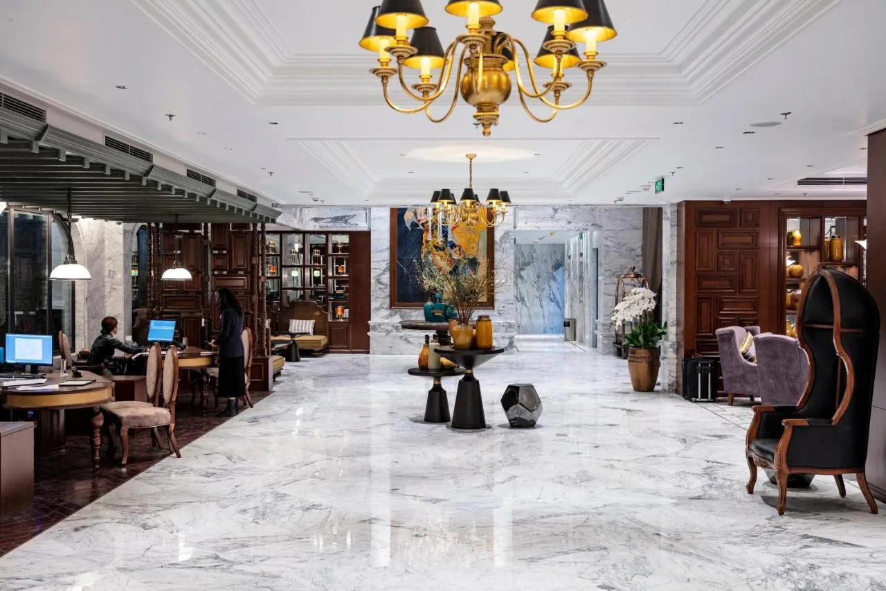 Peridot Grand Luxury Boutique Hotel slide-3