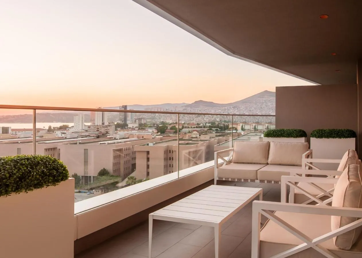 Four Points by Sheraton Izmir slide-4