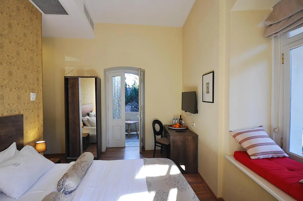 Boutique Hotel Tekla Palace slide-5