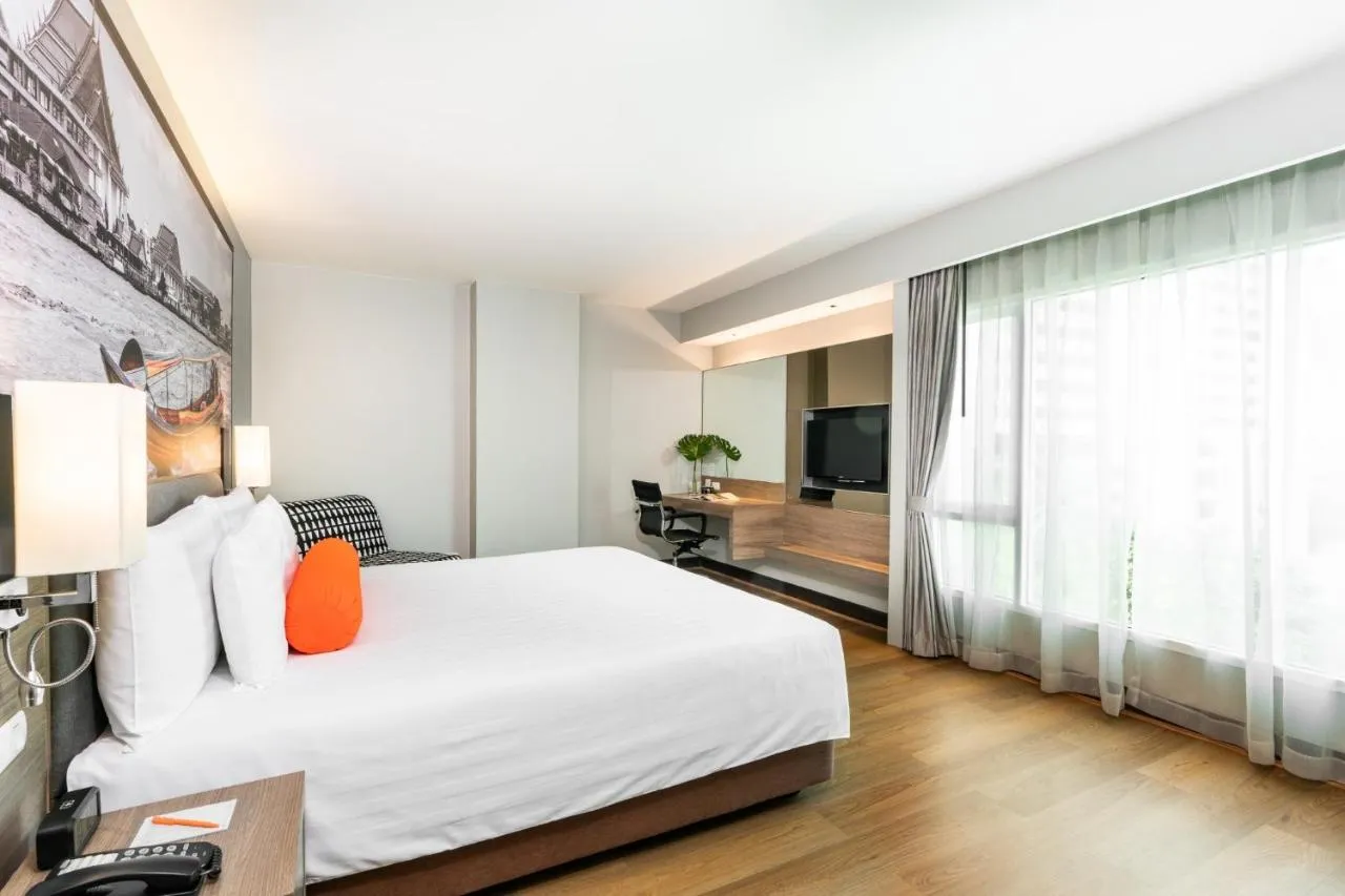 Citrus Sukhumvit 11 by Compass Hospitality hotel slide-3