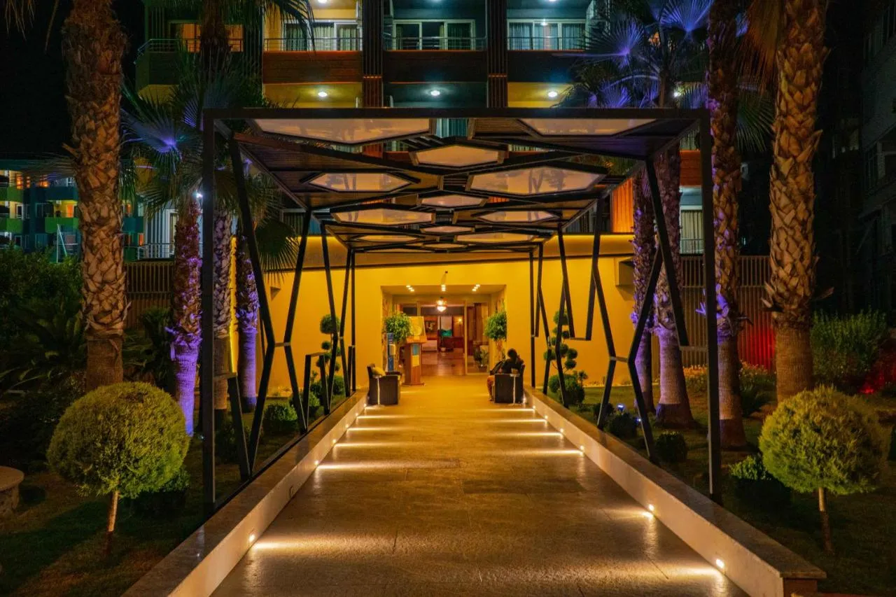Senza Grand Santana Hotel-1