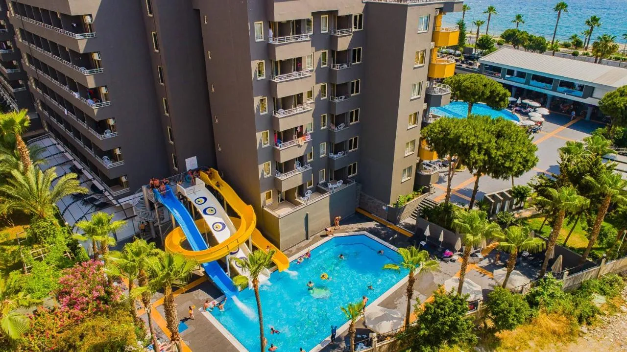 Senza Grand Santana Hotel slide-3