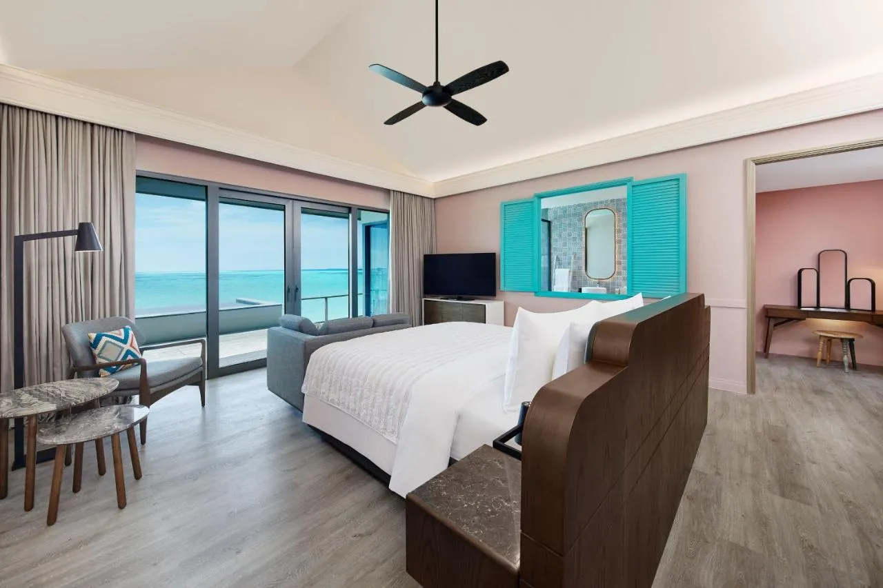 Le Meridien Maldives Resort & Spa slide-3