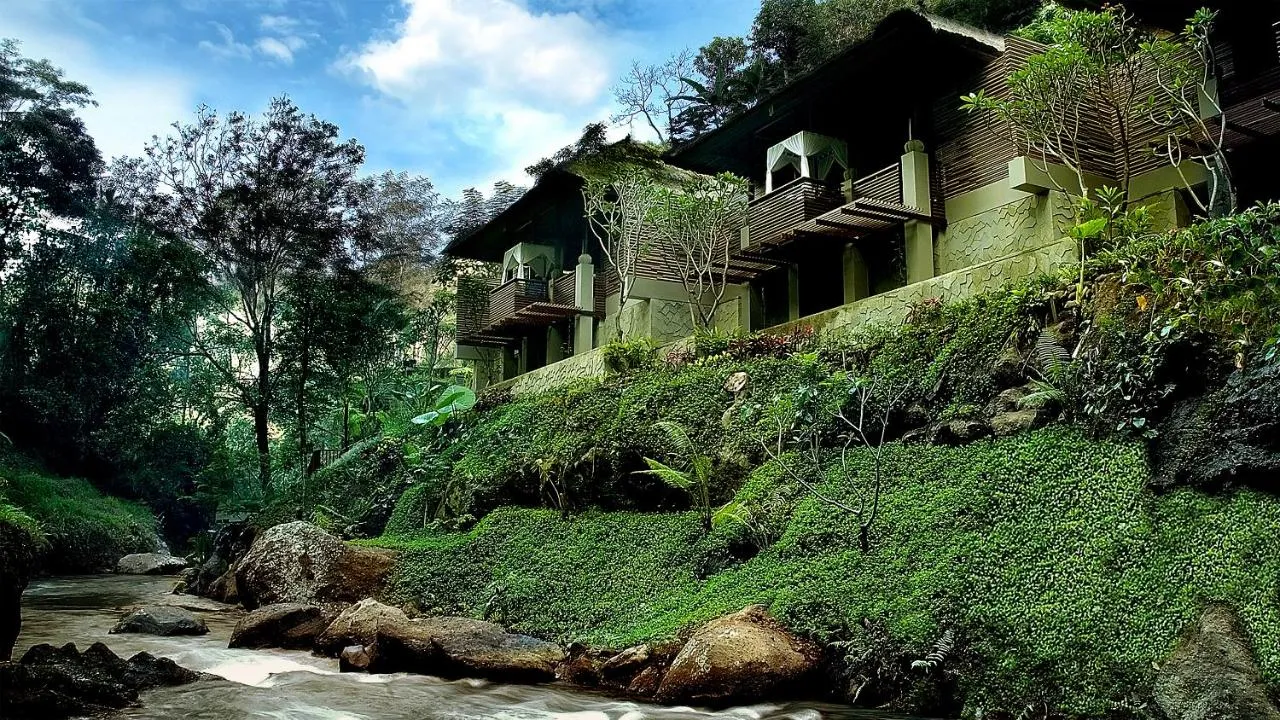 Maya Ubud Resort & Spa slide-4