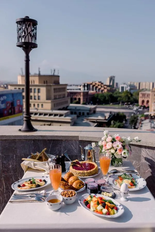 Golden Palace Hotel Yerevan slide-3
