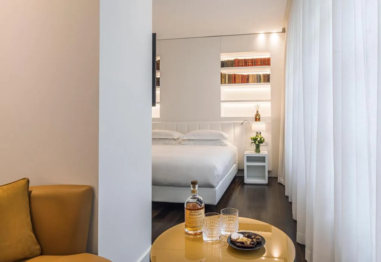 Magna Pars Suites-1