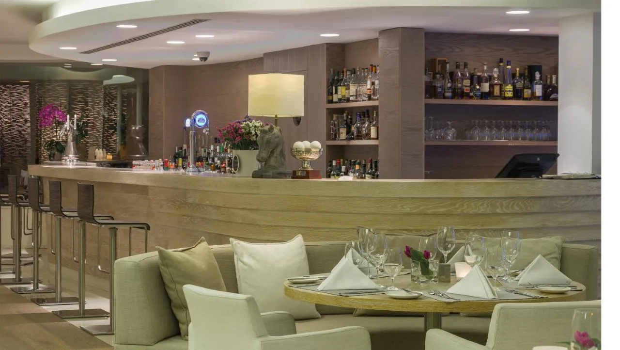 Alasia hotel slide-5