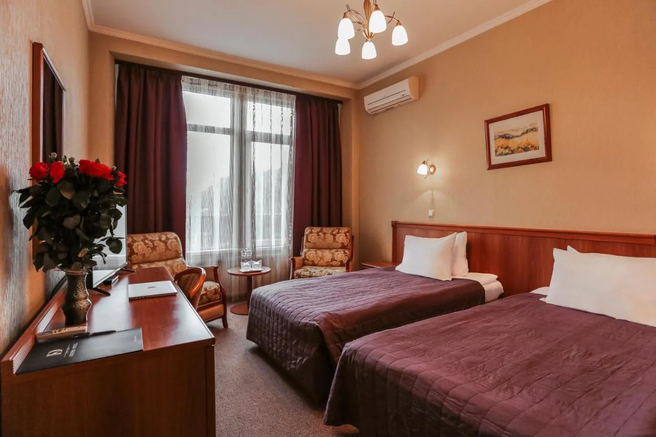 Dnipro Hotel-1