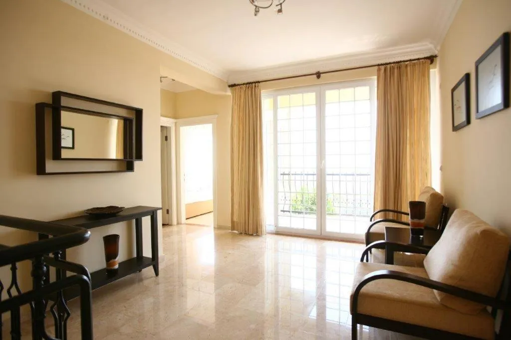 Goldcity Hotel-1