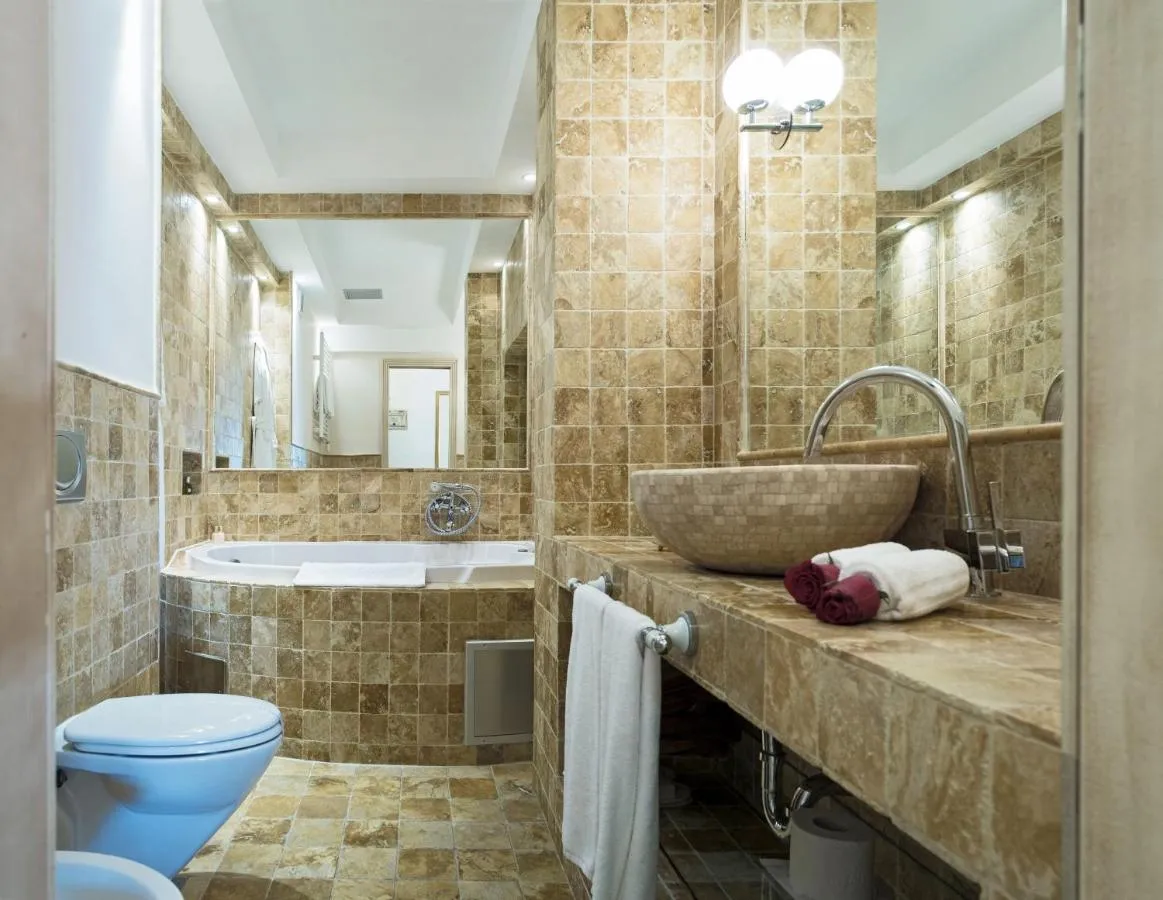 Hotel Azimut-2