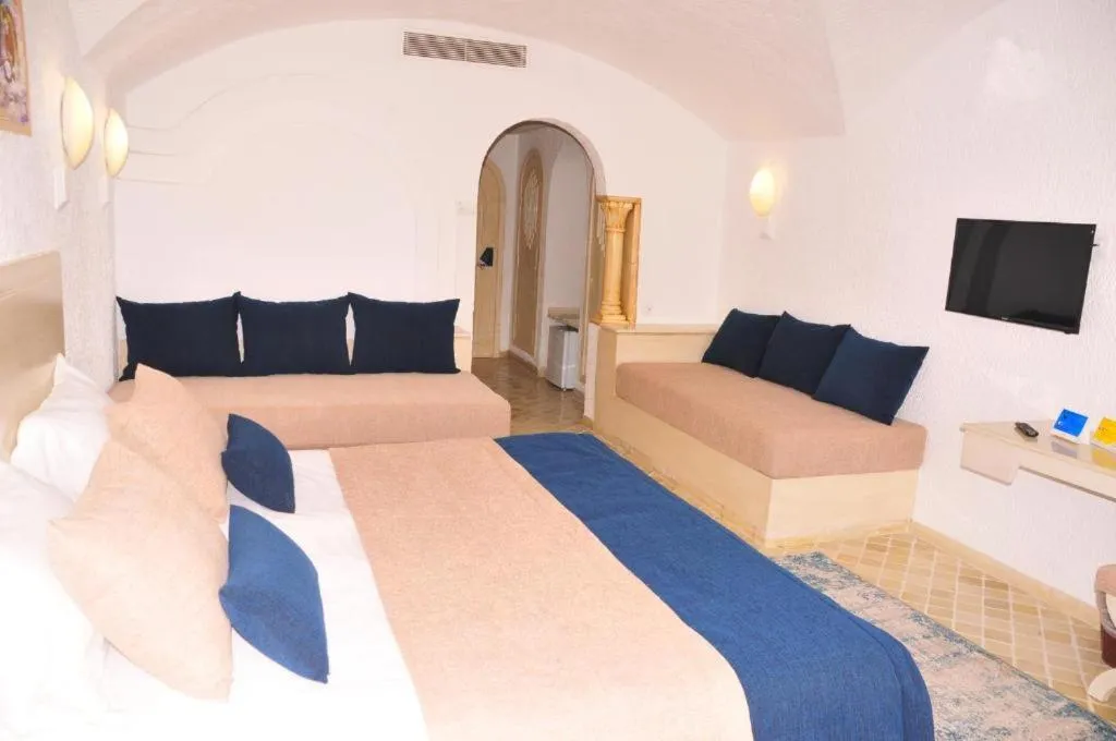 Lella Baya & Thalasso Hotel slide-5