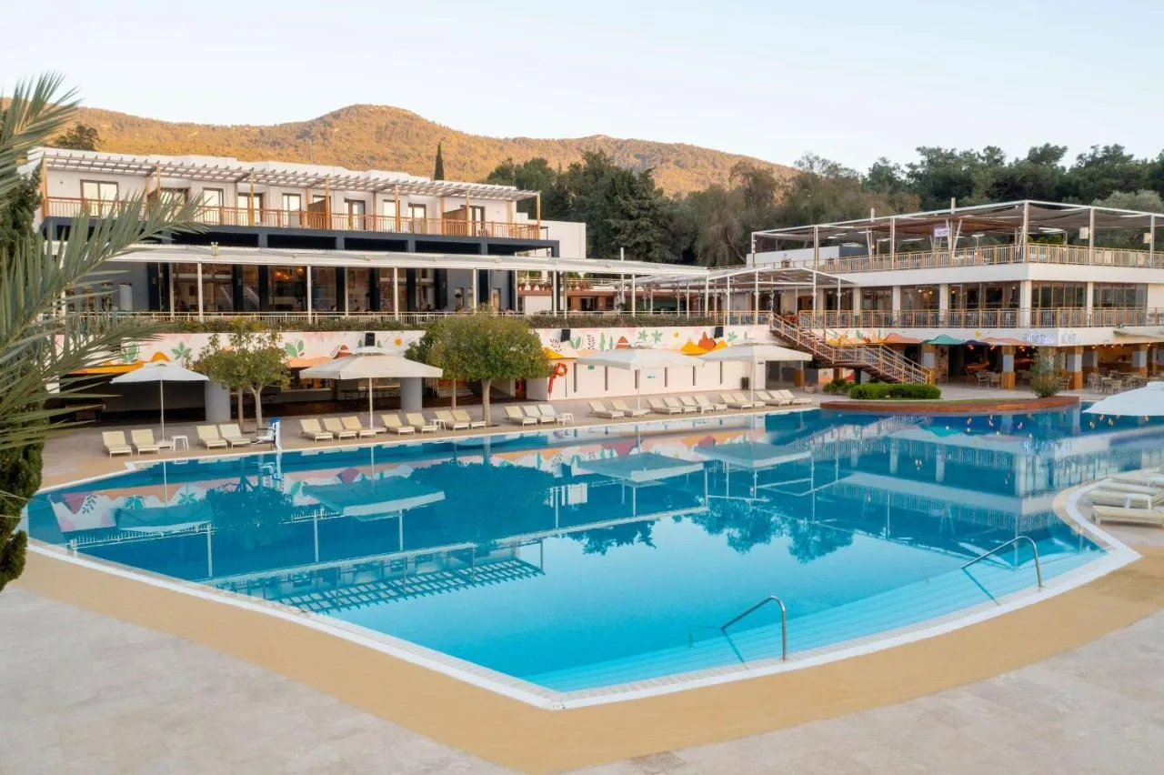 Doubletree by Hilton Bodrum Isil Club slide-4