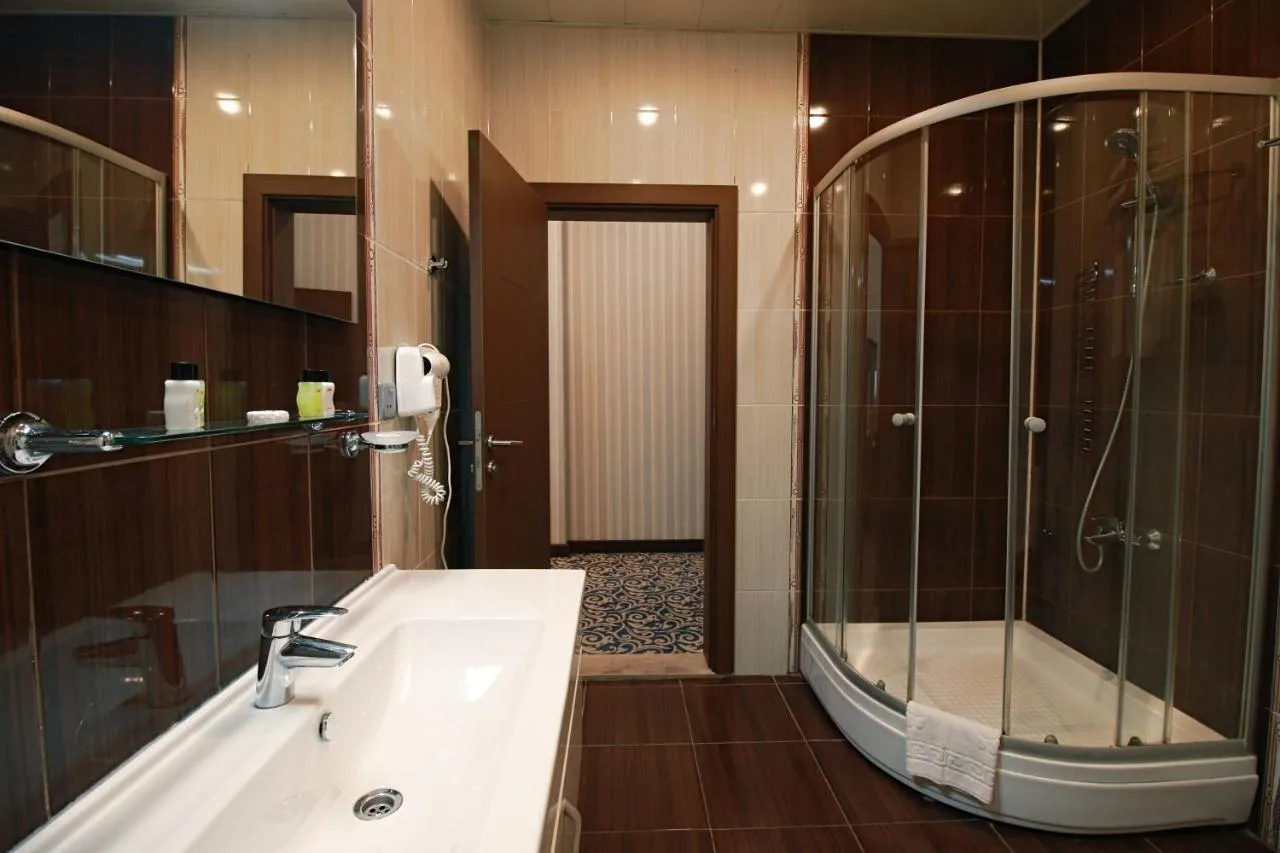 New Baku hotel slide-3