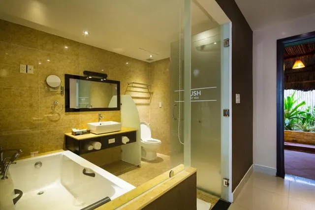 The Sailing Bay Beach Resort hotel-2