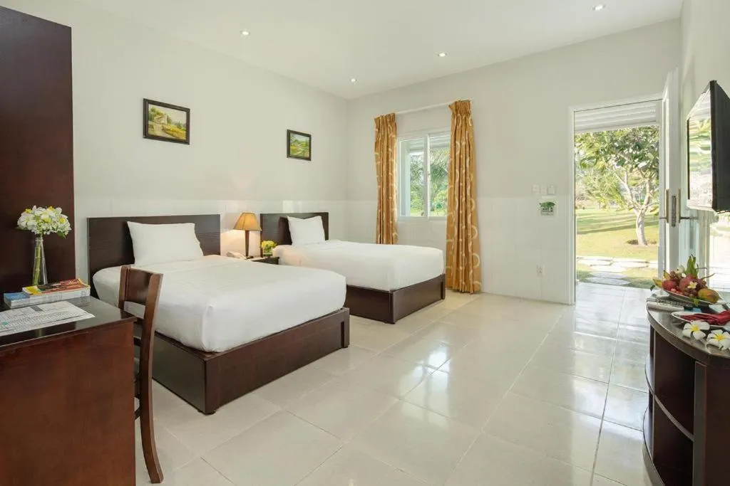 The Sailing Bay Beach Resort hotel-1