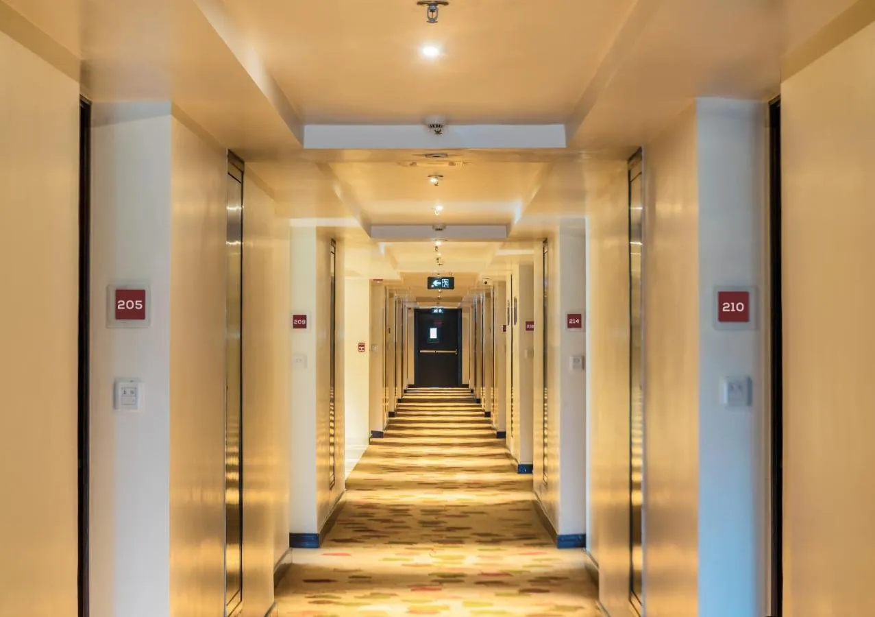 Radisson Blu Agra Taj hotel slide-5