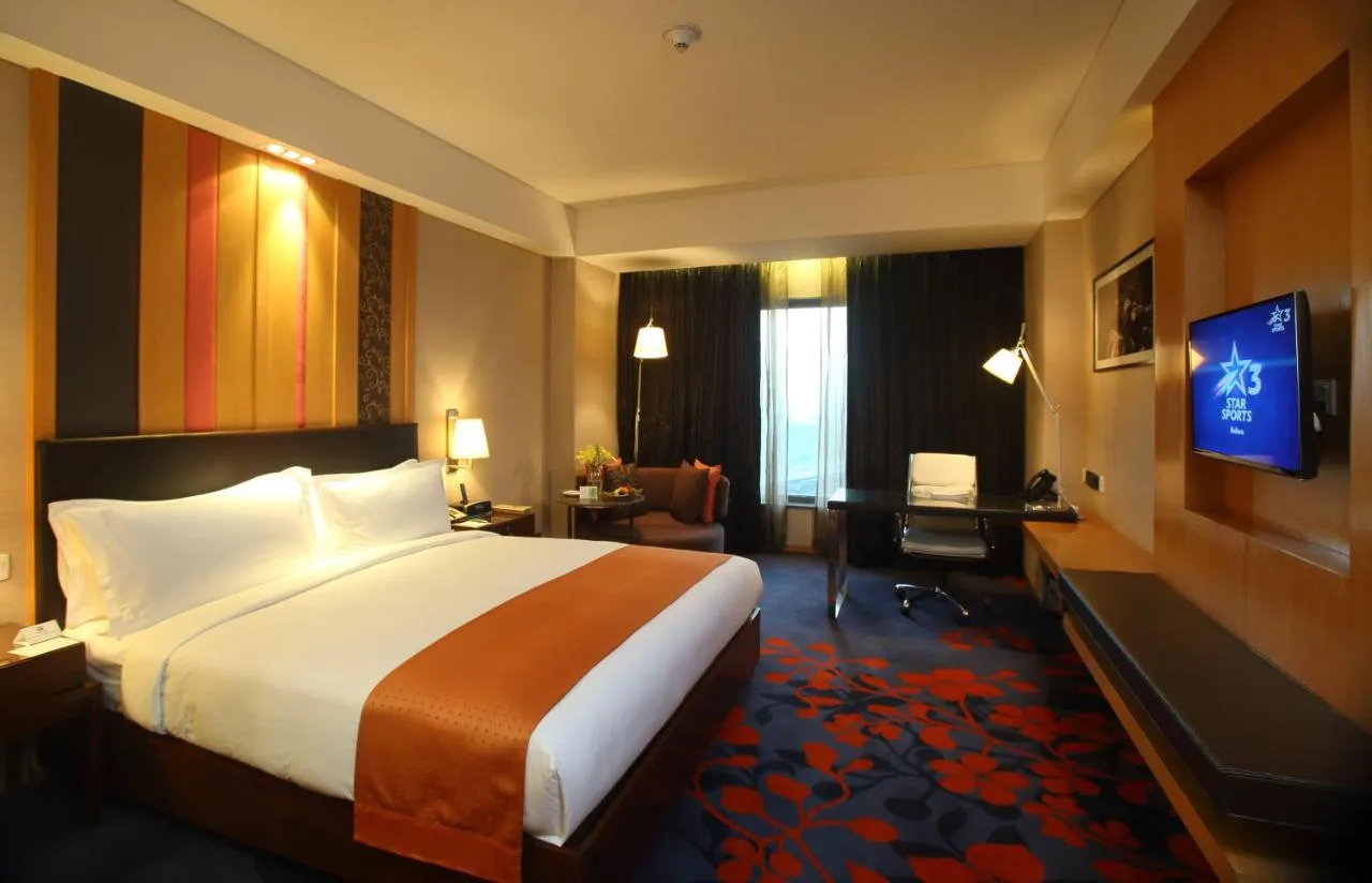 Holiday Inn Mayur Vihar Noida hotel-1