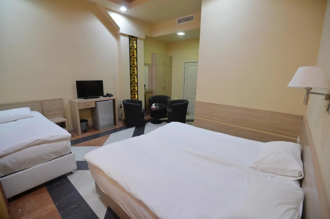 Deluxe Hotel Yerevan slide-5