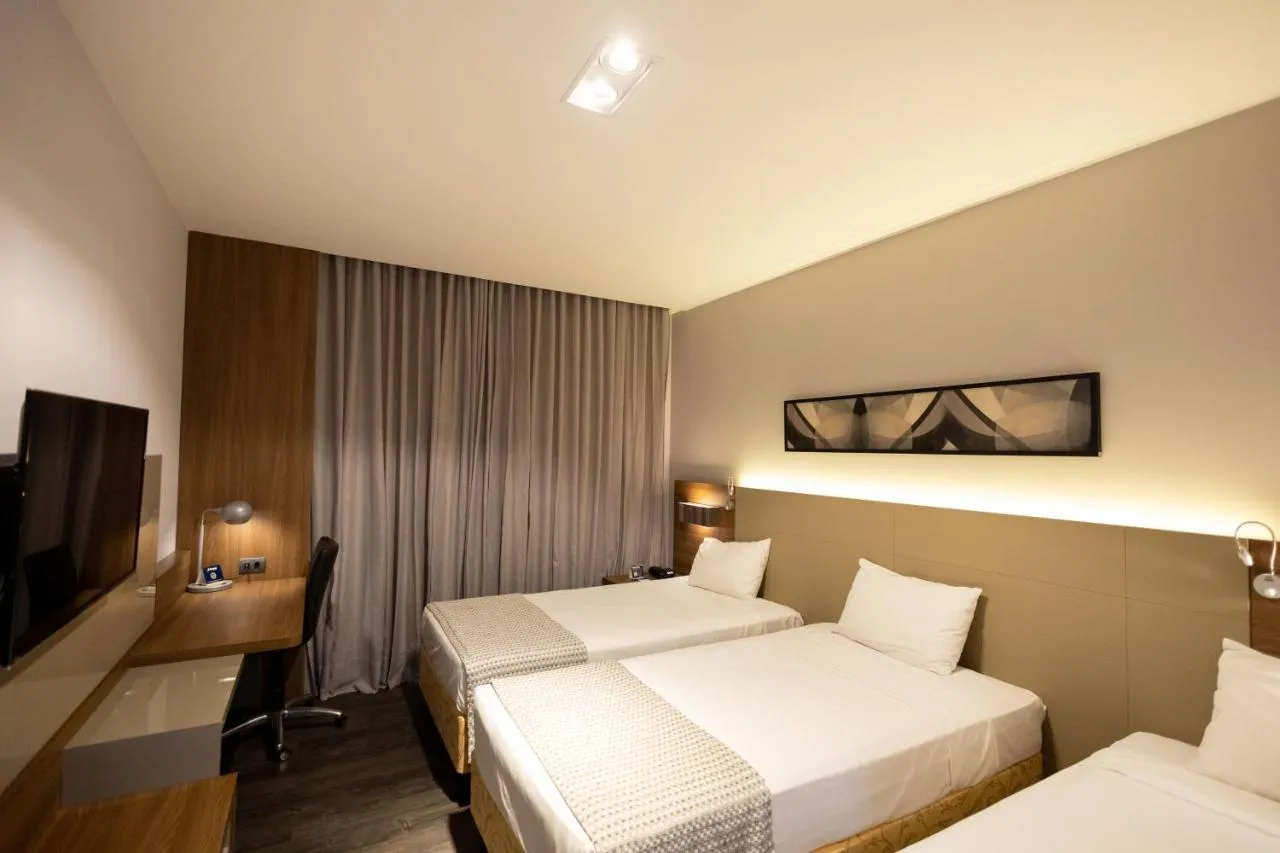 JL Hotel by Bourbon-1