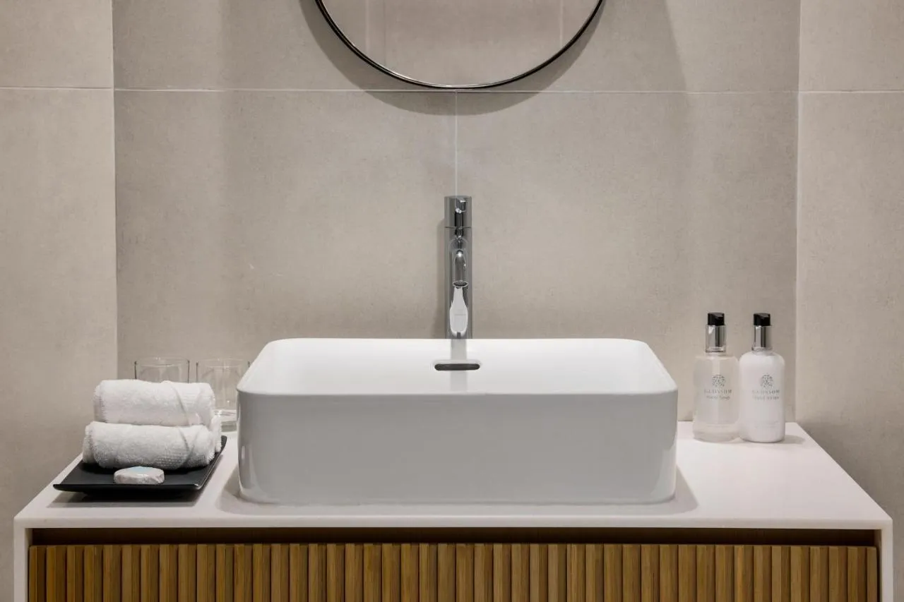 Residence Inn by Marriott Sheikh Zayed Road-2