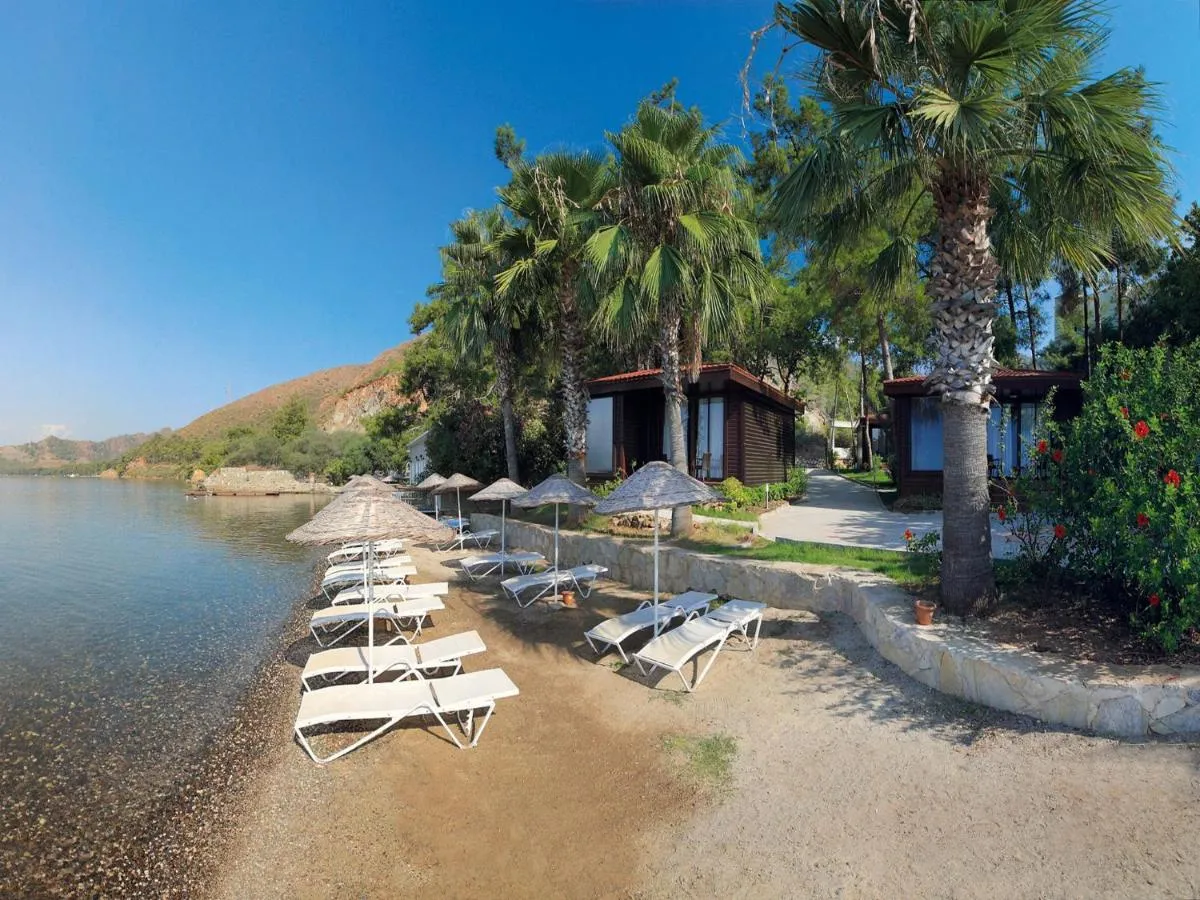Fortezza Beach Resort slide-4