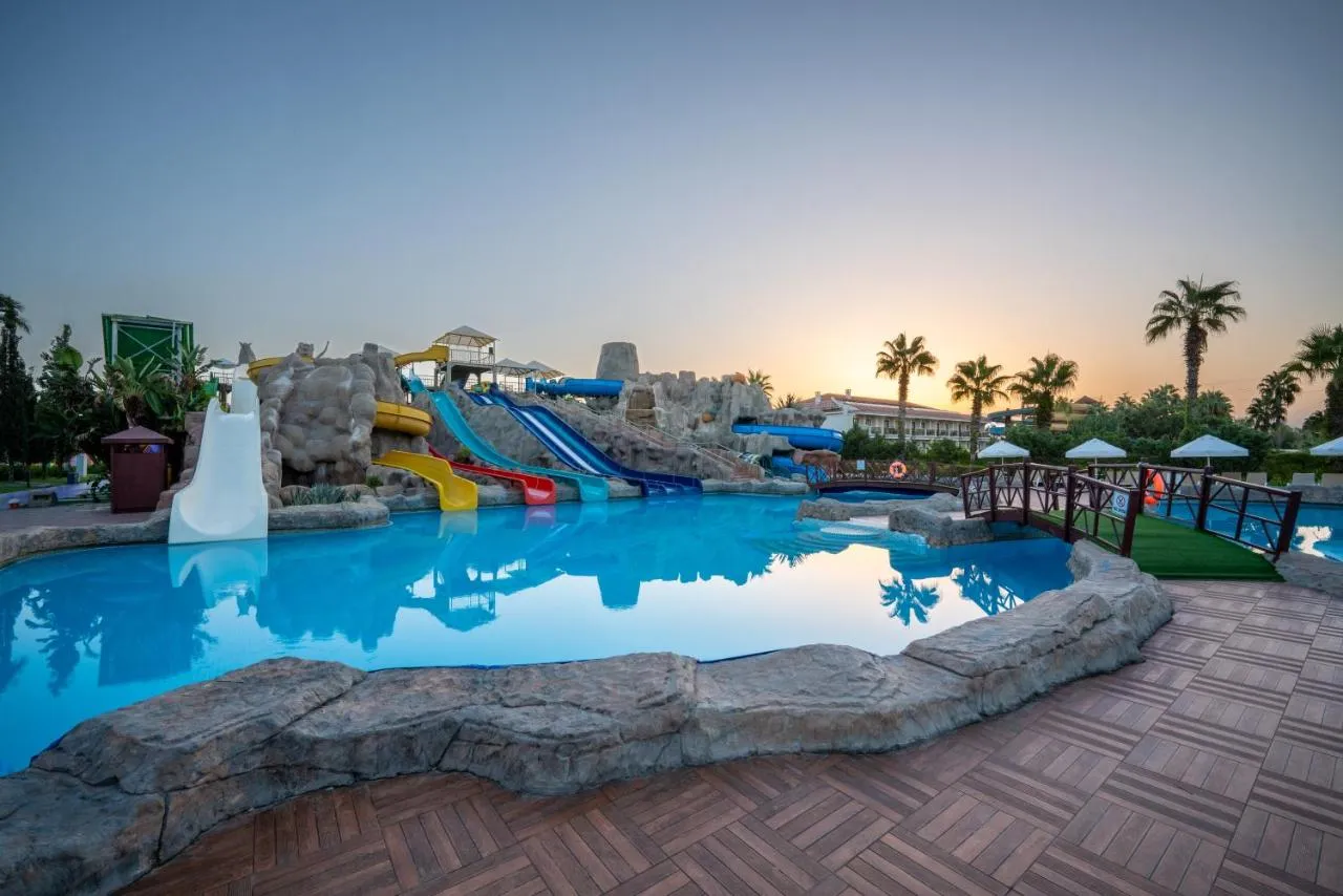 Silence Beach Resort Otel slide-4