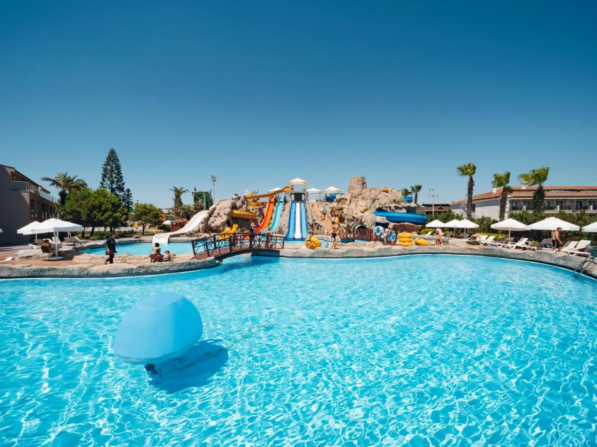 Silence Beach Resort Otel slide-5