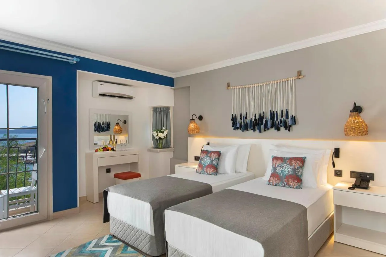 Holiday Inn Resort Bodrum slide-3