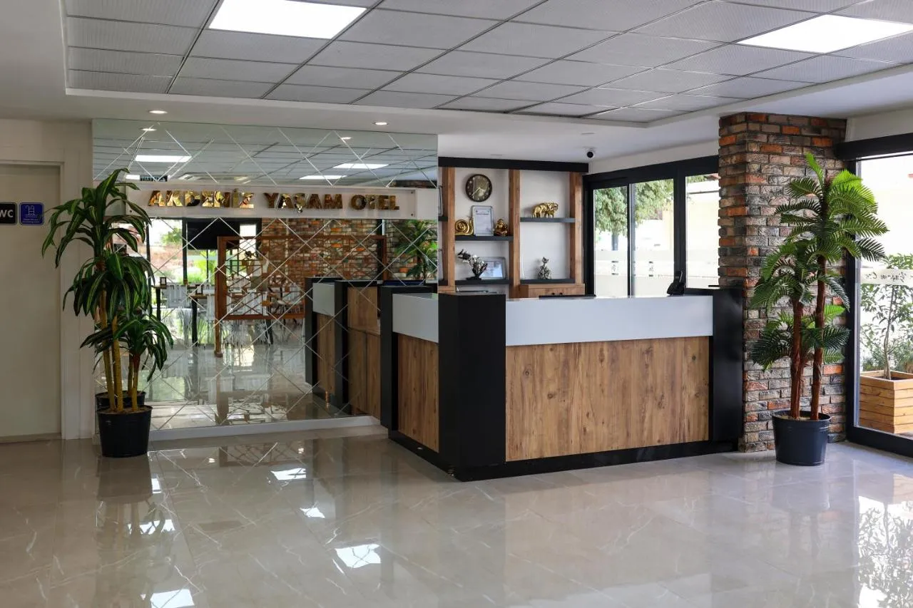 Akdeniz Yaşam Otel-1