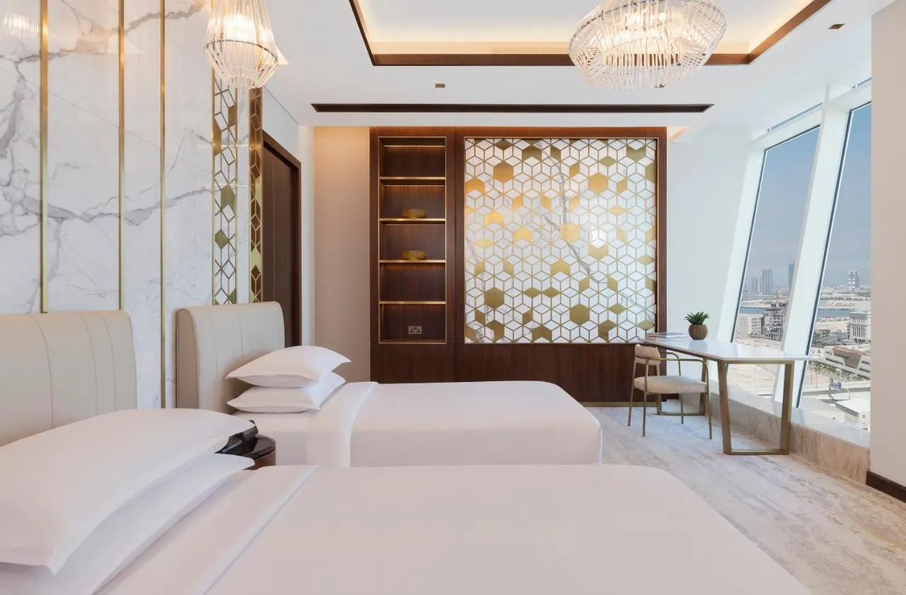 Velero Hotel Doha Lusail slide-4