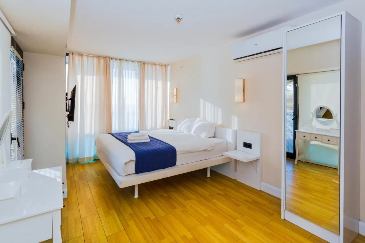 DOWNTOWN Centre in Batumi Aparthotel Orbi City-1