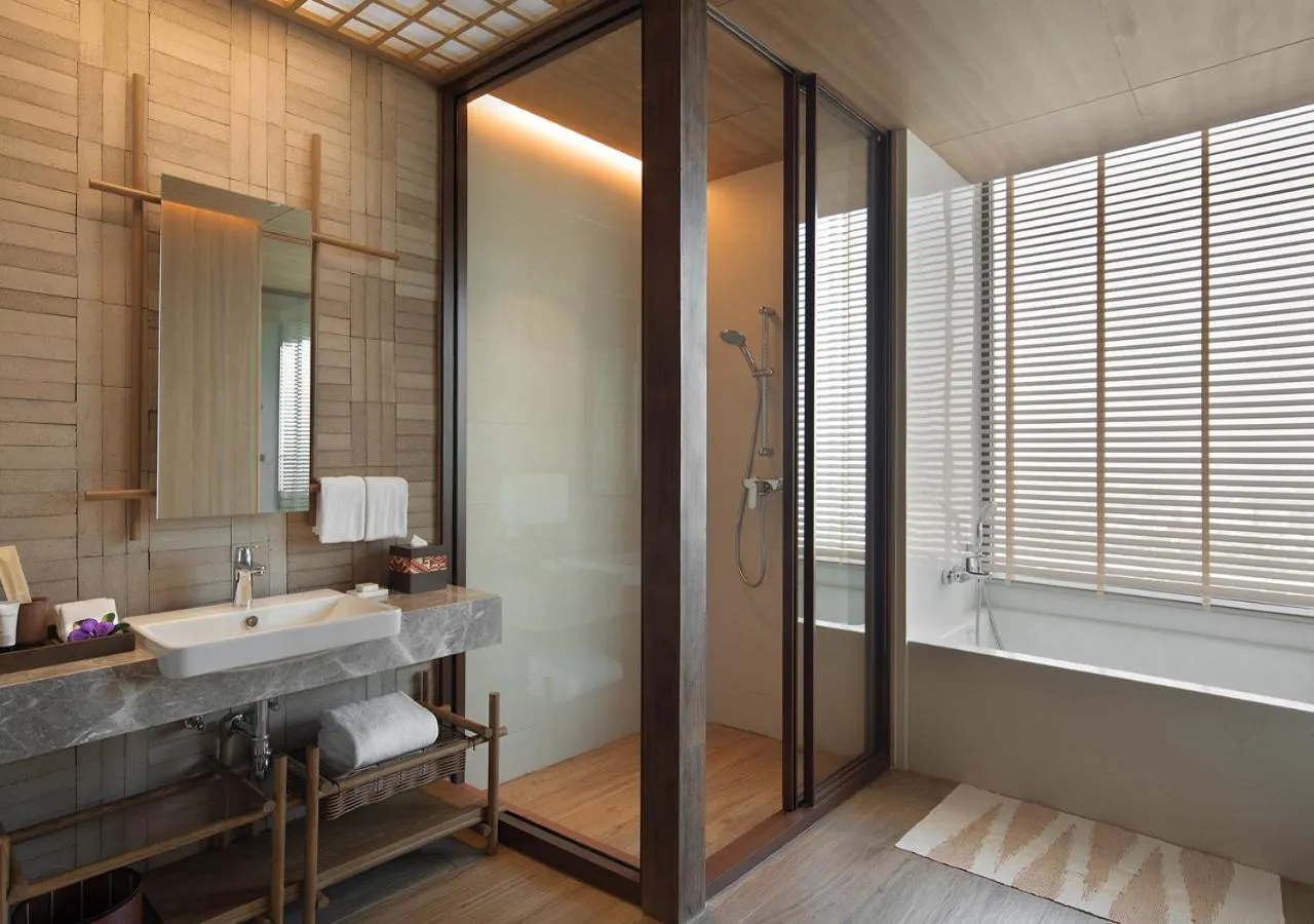 Ad Lib Hotel Khon Kaen slide-4