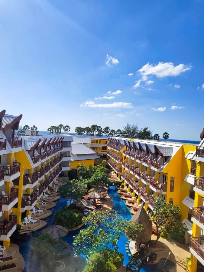 Woraburi Phuket Resort & Spa Hotel slide-4