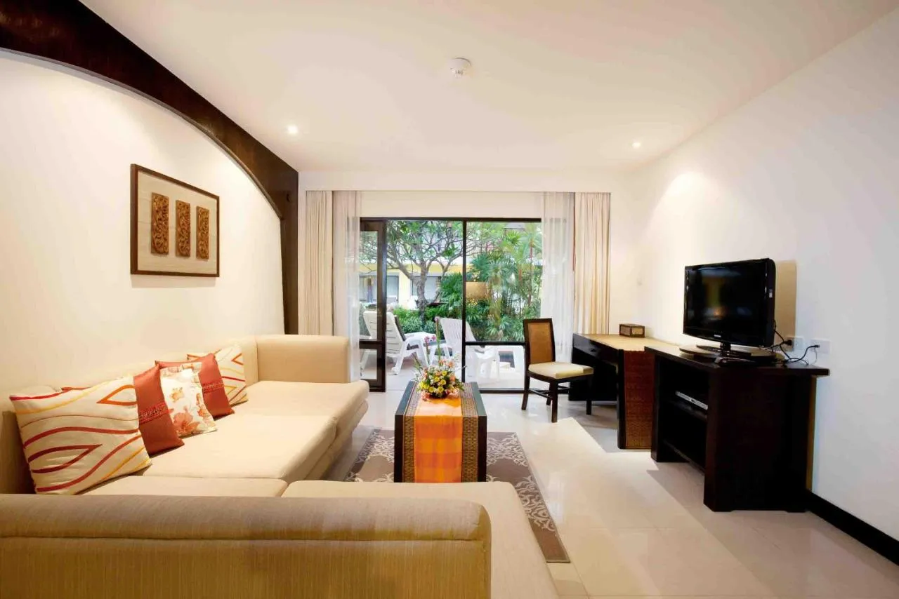 Woraburi Phuket Resort & Spa Hotel slide-5