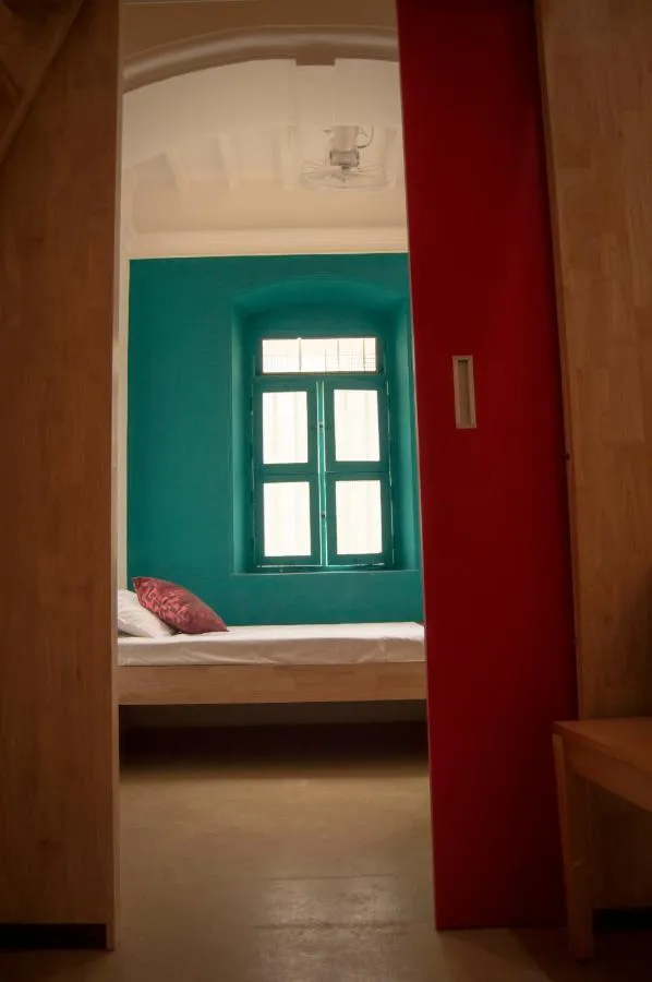 Roambay-2
