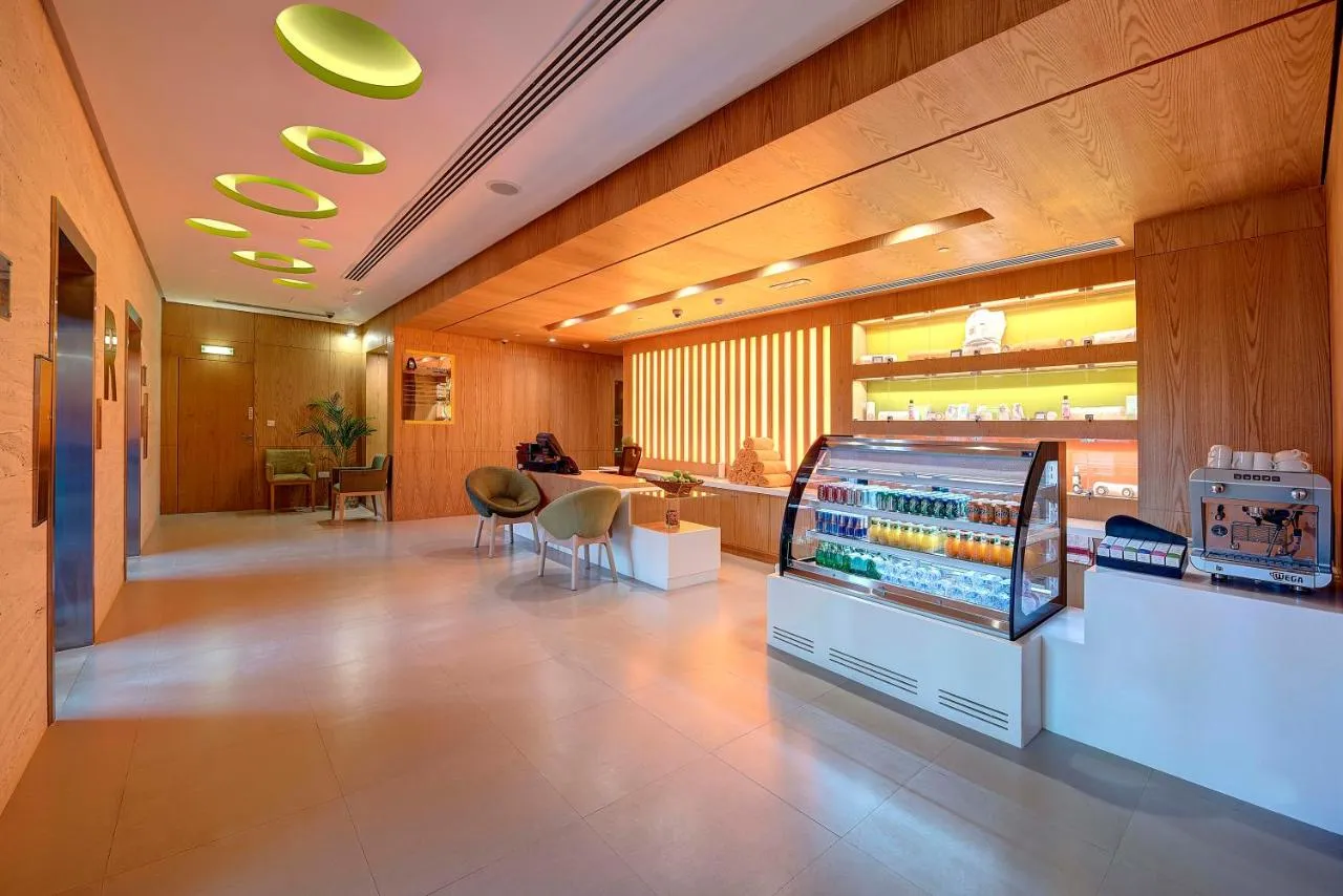 Al Khoory Atrium Hotel slide-3