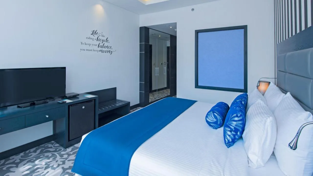 Signature 1 Hotel Tecom slide-4