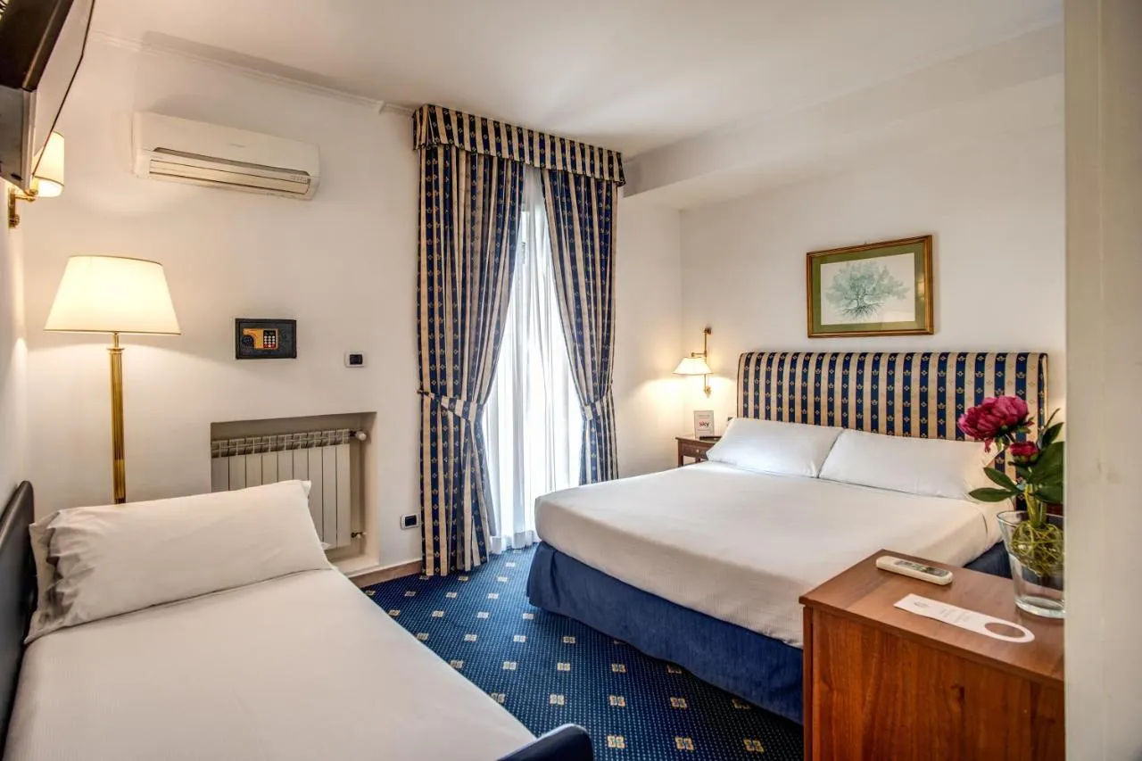 Hotel Napoleon-2