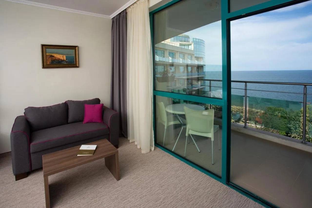 Marina Grand Beach Hotel slide-5