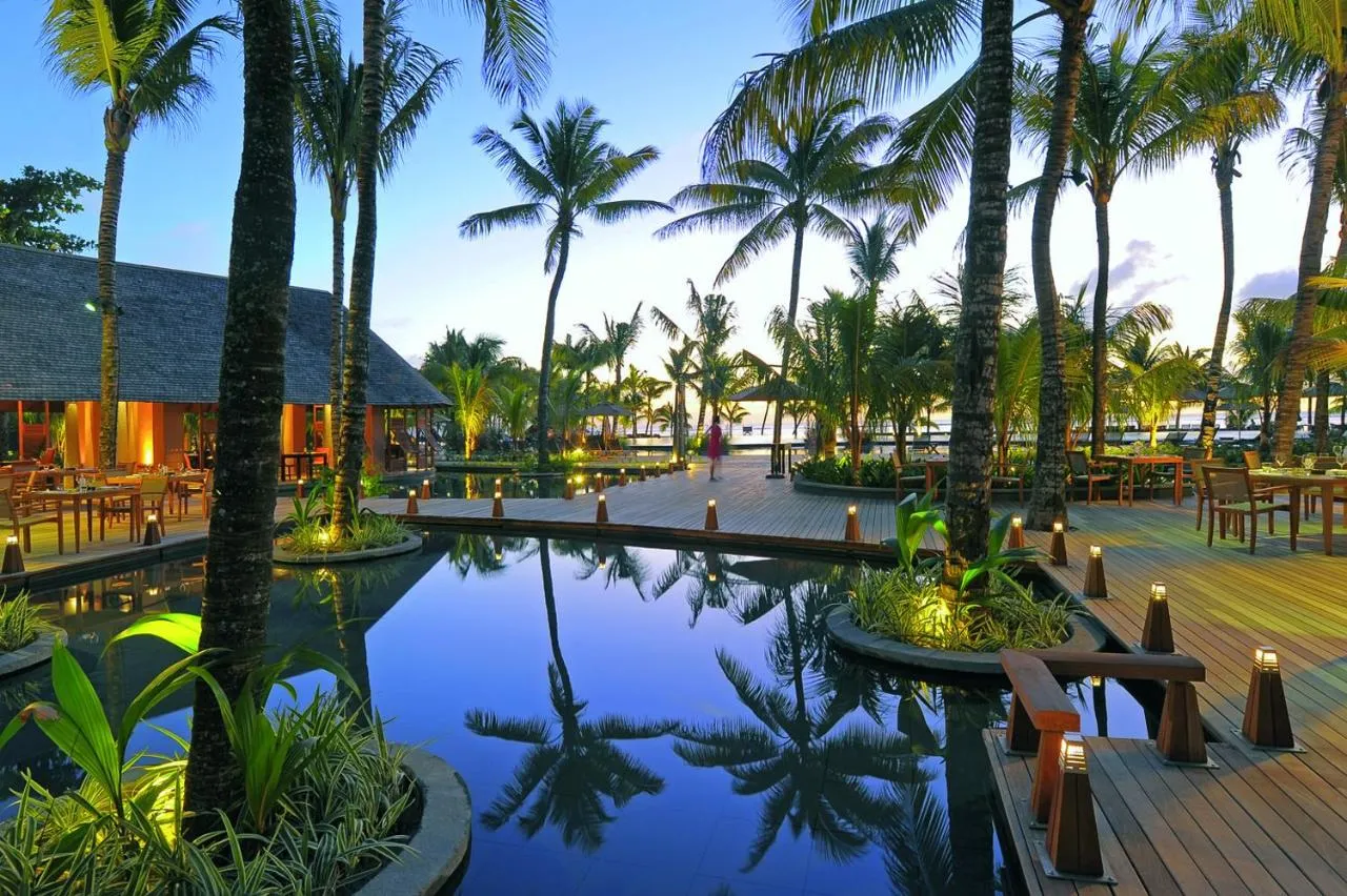 Beachcomber Trou aux Biches hotel slide-4
